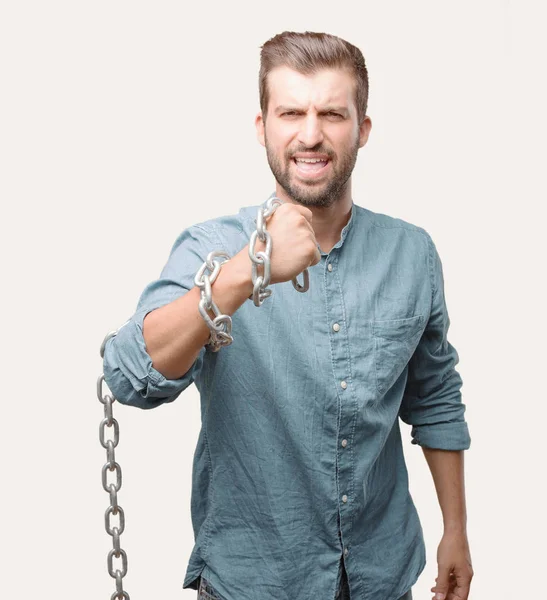 Ung Stilig Man Blå Jeansskjorta Bromsning Kedja Firar Uttryck Person — Stockfoto