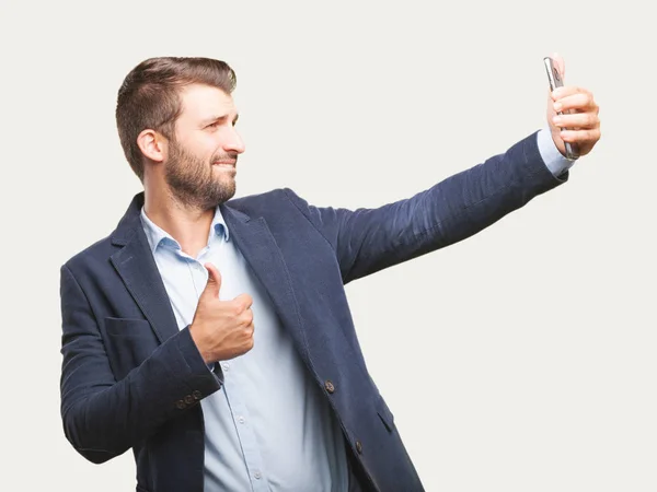 Młody Przystojny Biznesmen Biorąc Selfie Swoim Smartfonem Blue Blazer Osoba — Zdjęcie stockowe