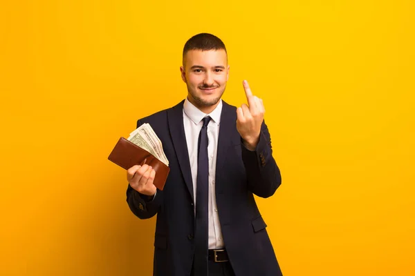 Junger Gutaussehender Geschäftsmann Gegen Geld Konzept Mit Flachem Hintergrund — Stockfoto