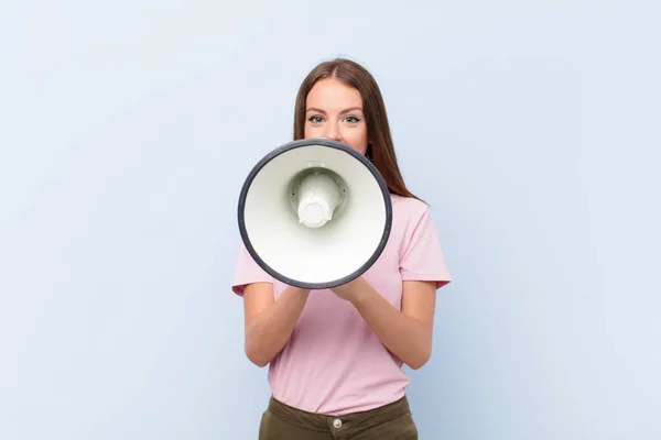 Young Red Head Woman Flat Wall Megaphone — Stock Photo, Image