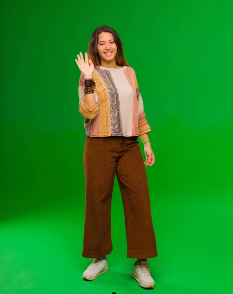 Young Pretty Latin Woman Smiling Happily Cheerfully Waving Hand Welcoming — ストック写真