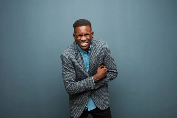 Молодий Афроамериканський Чорний Чоловік Відчуває Тривожний Хворий Хворий Нещасний Страждає — стокове фото