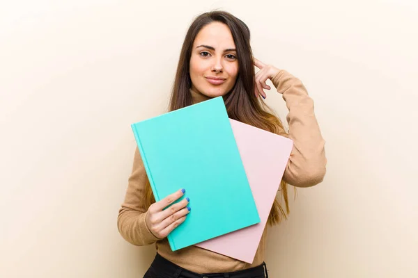 Jovem Mulher Bonita Com Livros Conceito Estudante — Fotografia de Stock