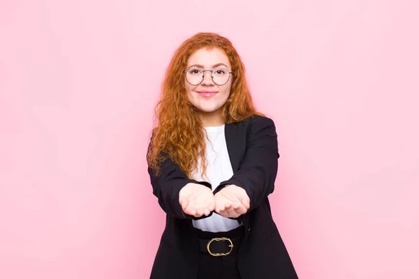 Junge Rote Kopf Frau Glücklich Lächelnd Mit Freundlichem Selbstbewusstem Positivem — Stockfoto