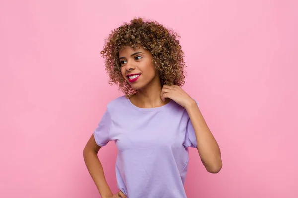 Jovem Afro Americana Sentindo Estressado Ansioso Cansado Frustrado Puxando Pescoço — Fotografia de Stock