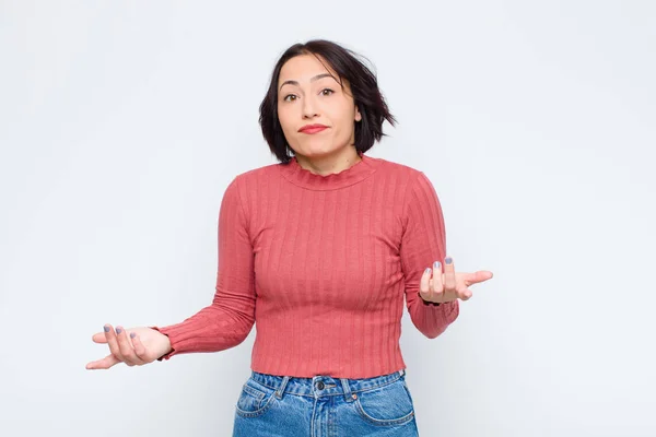 Giovane Bella Donna Sente Incapace Confuso Non Quale Scelta Opzione — Foto Stock