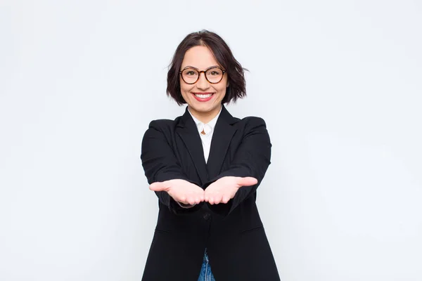 Young Businesswoman Smiling Happily Friendly Confident Positive Look Offering Showing — 스톡 사진