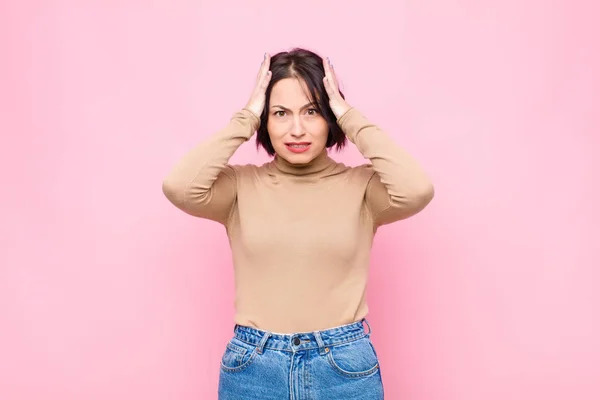 Ung Vacker Kvinna Känsla Frustrerad Och Irriterad Trött Misslyckande Trött — Stockfoto