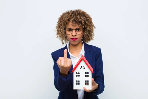 Young African American Woman Feeling Angry Annoyed Rebellious Aggressive Flipping — Stock Photo, Image