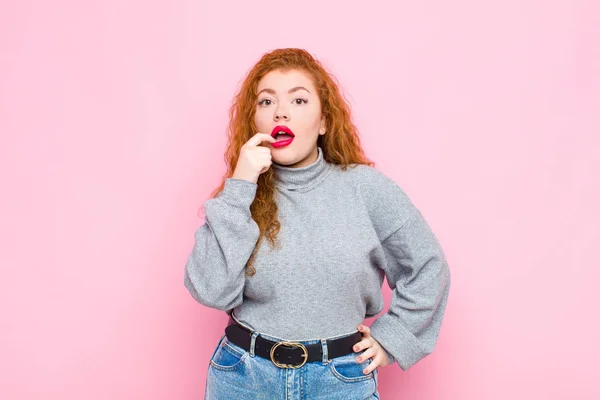 Young Red Head Woman Surprised Nervous Worried Frightened Look Looking — 스톡 사진