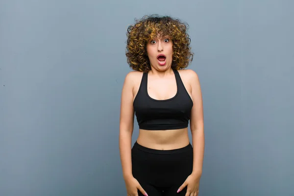 Young Sports Woman Looking Very Shocked Surprised Staring Open Mouth — Stock Photo, Image