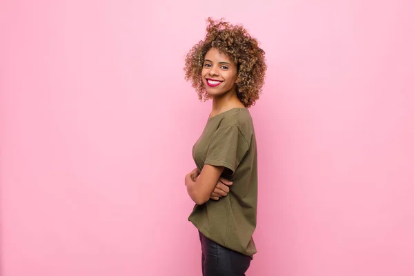 Young African American Woman Smiling Camera Crossed Arms Happy Confident — 스톡 사진