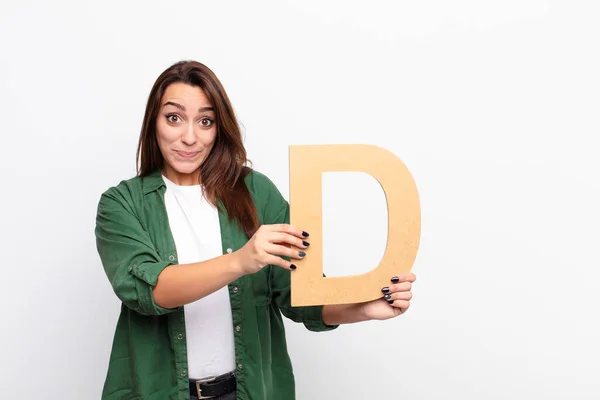 Young Pretty Woman Confused Doubtful Thinking Holding Letter Alphabet Form — Stock Photo, Image