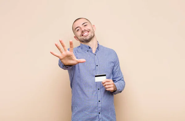 Young Handsome Man Smiling Looking Friendly Showing Number Five Fifth — Stock Photo, Image