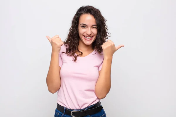 Young Pretty Woman Smiling Joyfully Looking Happy Feeling Carefree Positive — Stock Photo, Image