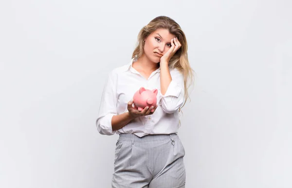 Zich Verveeld Gefrustreerd Slaperig Voelen Een Vermoeiende Saaie Vervelende Taak — Stockfoto