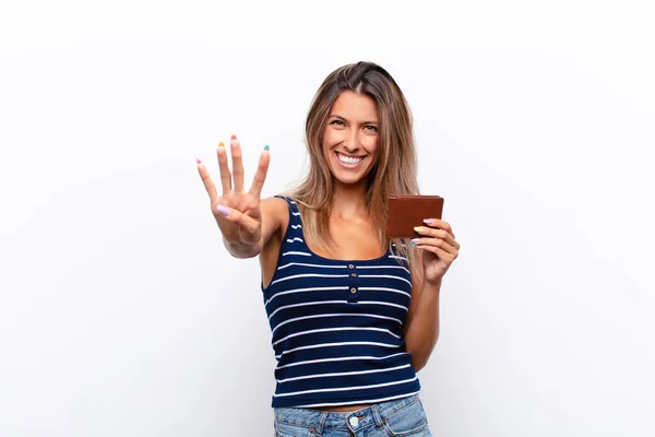 Giovane Bella Donna Sorridente Dall Aspetto Amichevole Mostrando Numero Quattro — Foto Stock