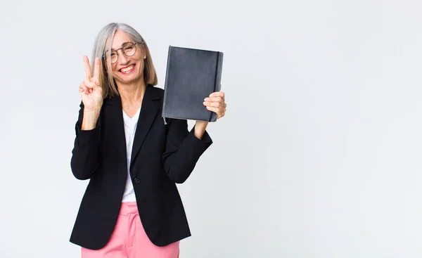 Middle Age Businesswoman Notebook — Stock Photo, Image