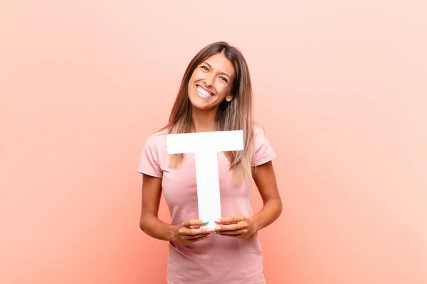 Jonge Mooie Vrouw Opgewonden Gelukkig Vrolijk Met Letter Van Het — Stockfoto