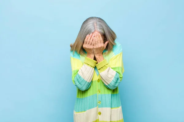 Anziana Mezza Età Bella Donna Sentirsi Triste Frustrato Nervoso Depresso — Foto Stock