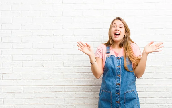 Young Blonde Woman Looking Happy Excited Shocked Unexpected Surprise Both — Stock Photo, Image