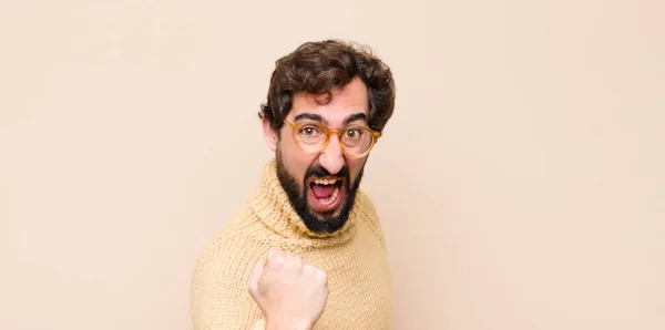 Young Cool Man Shouting Aggressively Annoyed Frustrated Angry Look Tight — Stock Photo, Image