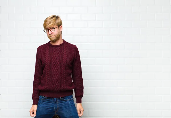 Young Blonde Man Wondering Thinking Happy Thoughts Ideas Daydreaming Looking — Stock Photo, Image