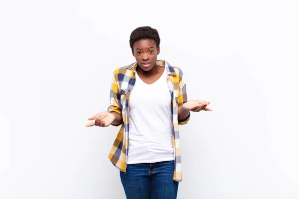 Joven Bastante Negro Mujersintiéndose Despistado Confundido Está Seguro Qué Opción —  Fotos de Stock