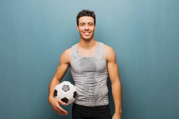 Jovem Homem Árabe Com Uma Bola Futebol Conceito Desporto — Fotografia de Stock