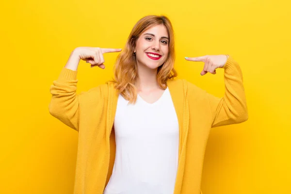 Young Pretty Blonde Woman Smiling Confidently Pointing Own Broad Smile — Stock Photo, Image