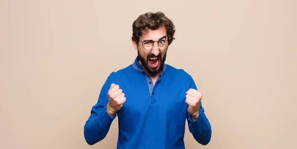 Young Handsome Man Shouting Aggressively Annoyed Frustrated Angry Look Tight — Stock Photo, Image