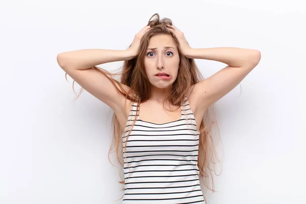 Din Blonda Kvinna Känner Sig Frustrerad Och Irriterad Trött Misslyckande — Stockfoto