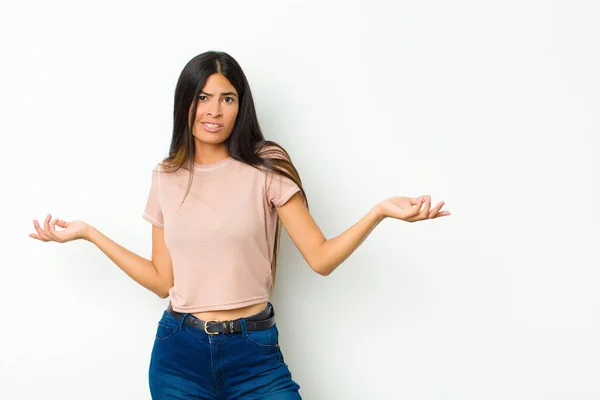 Young Pretty Latin Woman Shrugging Dumb Crazy Confused Puzzled Expression — Stockfoto