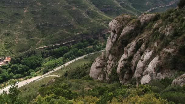 Pohled na krajinu z pohoří Montserrat, Španělsko. — Stock video