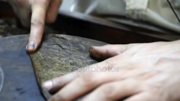 Person produces a cigar in Punto Cana, Dominican Republic. — Stock Video