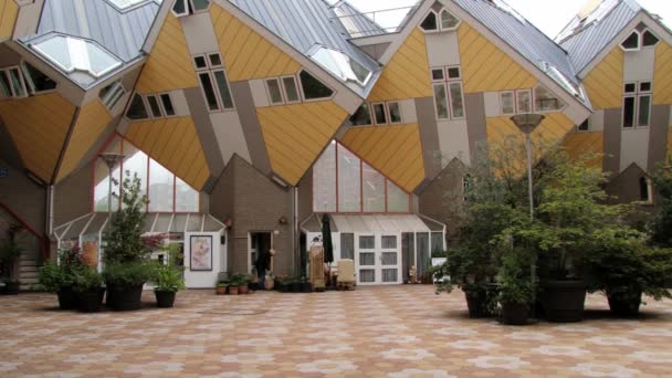 Extérieur des célèbres maisons cubiques de Rotterdam, Pays-Bas . — Video