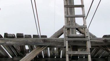 Longyearbyen, Norveç'te terk edilmiş kutup Kömür Maden ocak donatım için görüntüleyin.