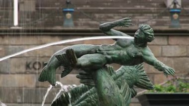 Gothenburg, İsveç'te Carl Milles ikonik Poseidon çeşmenin dış detay.