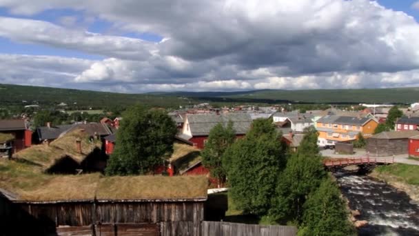 Vista para as minas de cobre cidade de Roros em Roros, Noruega . — Vídeo de Stock