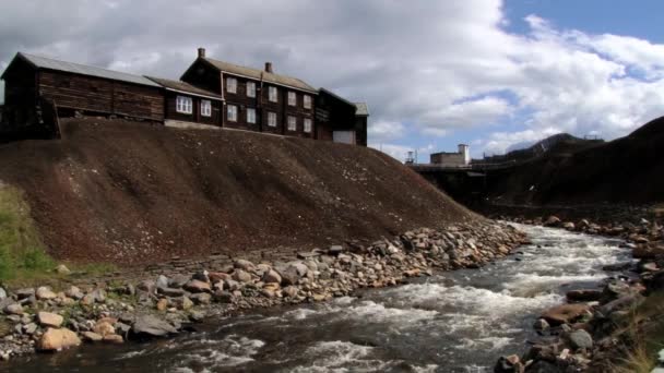 Vue de l'ancienne fonderie de cuivre de Roros, Norvège . — Video