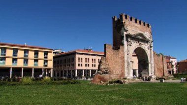Rimini, İtalya için Augustus kemeri görünümüne