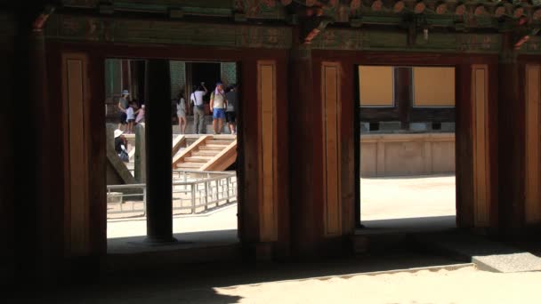 Los turistas visitan el templo Bulguksa en Gueongju, Corea . — Vídeos de Stock