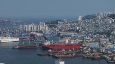 Busan, Kore'şehir ve deniz limanına görüntülemek.