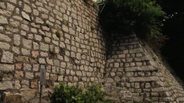 Taş duvar ve deniz feneri Guia kalenin Makao, Çin için görüntüleyin. 