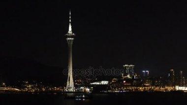 Makao, Çin'de havai fişek gösterisi ile arka plan Macau City'de görüntülemek.