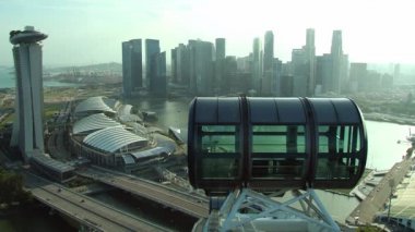 Singapore flyer dönme dolap Singapur, Singapur için kabin üzerinden görüntülemek. 