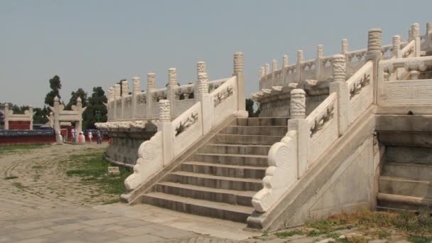 La gente visita el templo del Cielo en Beijing, China . — Vídeos de Stock