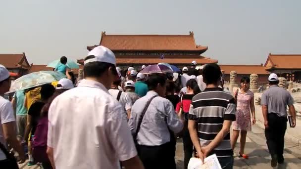 중국 관광객 방문 베이징, 중국에 있는 Gugun 궁전. — 비디오
