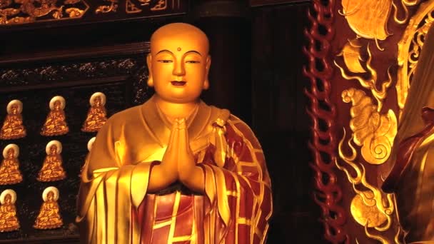 Изображение Будды на пагоде Большого Дикого Гуся в Сиань, Китай . — стоковое видео