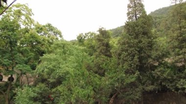 İnsanlar Huaqing Kaplıcalar Xian, Çin için ziyaret edin..